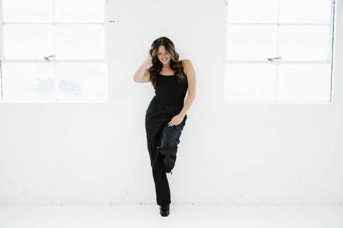 mobile - carousel-hero-element image-0