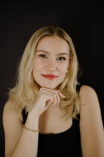 mobile - carousel-hero-element image-1