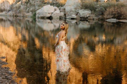 mobile - carousel-hero-element image-0